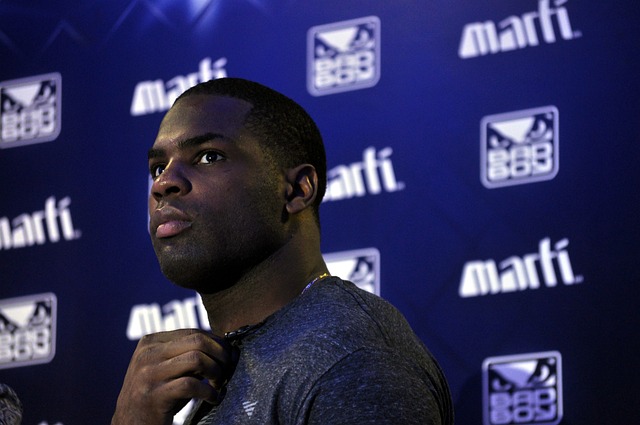 作为篮球巨 作为篮球巨