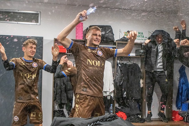 视的人物就 视的人物就