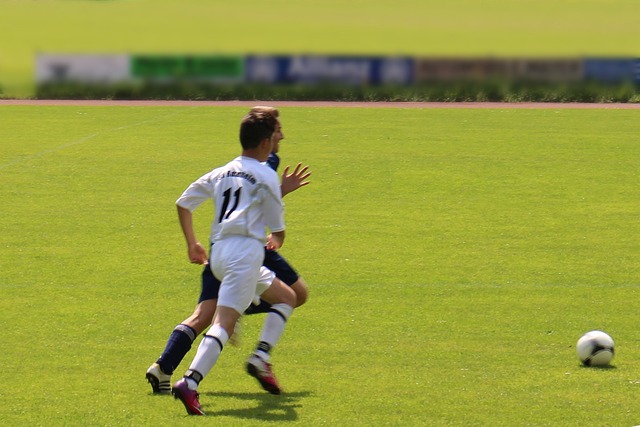 不敢呼吸！2025红牛山地骑行赛（塔斯马尼亚站）冠军视角全记录28亮91回复.